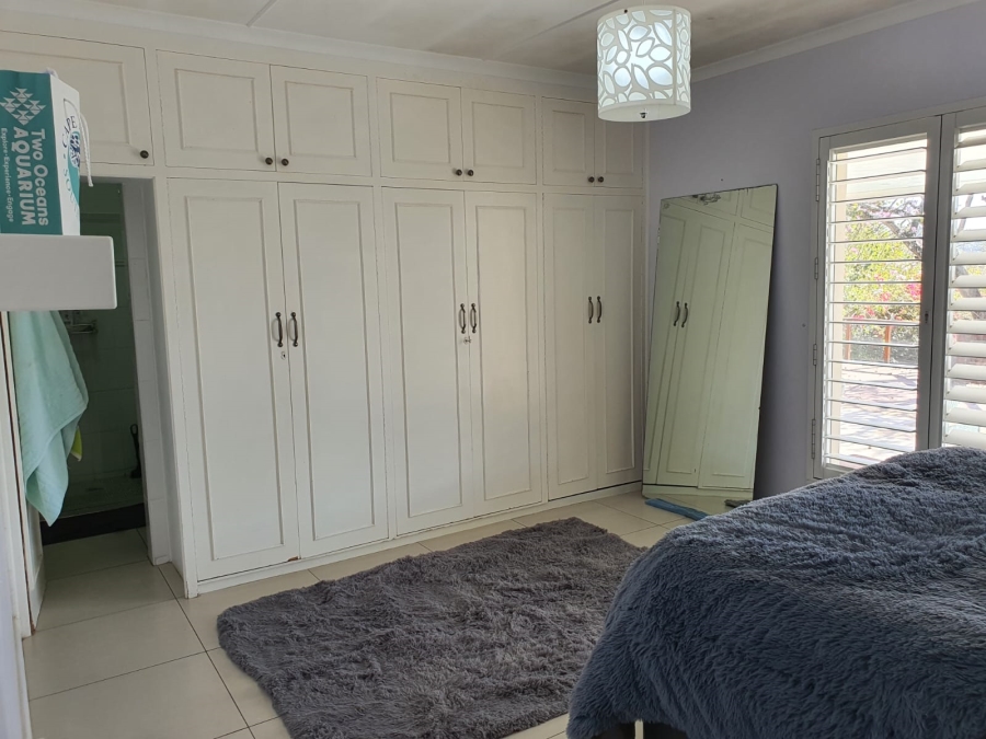 5 Bedroom Property for Sale in Gonubie North Eastern Cape